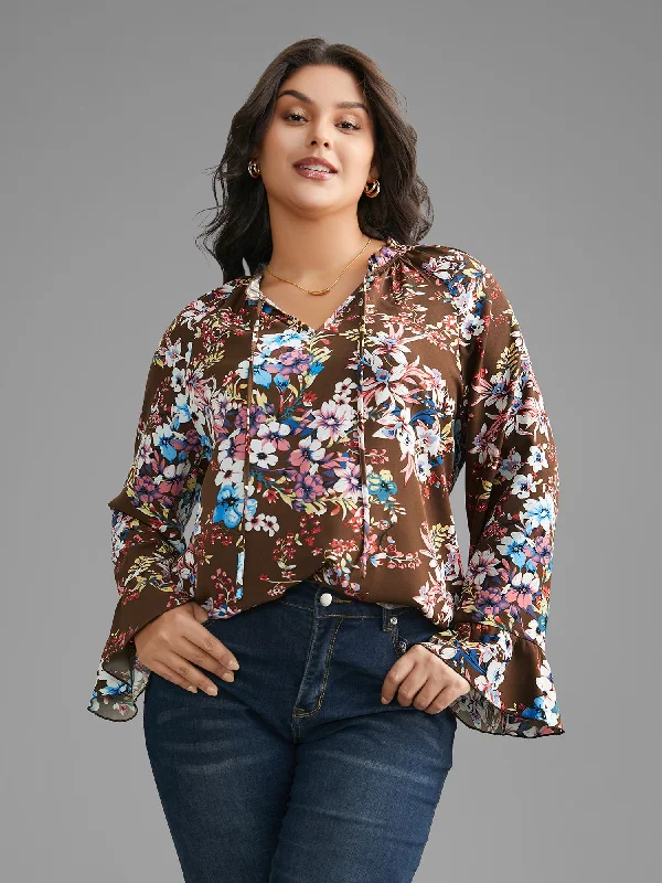 Floral Tie Knot Flutter Sleeve Blouse