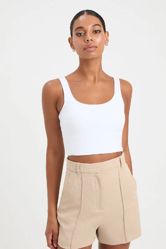 Larissa Crop