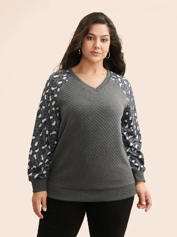 Leopard Print Patchwork Raglan Sleeve Sweatshirt