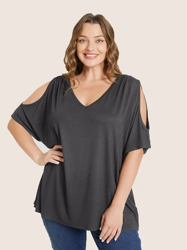 Plain Cut Out V Neck T-shirt