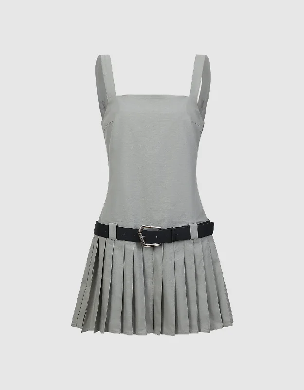 Sleeveless Pleated Straight Dress With Belt